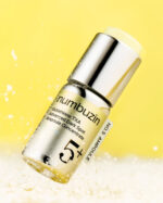 numbuzin-no5-glutathione-txa-dark-spot-ampoule-lifestyle