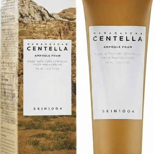 Centella Ampoule Foam من Skin1004: غسول سنتيلا أمبول فوم من SKIN1004 لتنظيف البشرة الحساسة وتهدئة الاحمرار